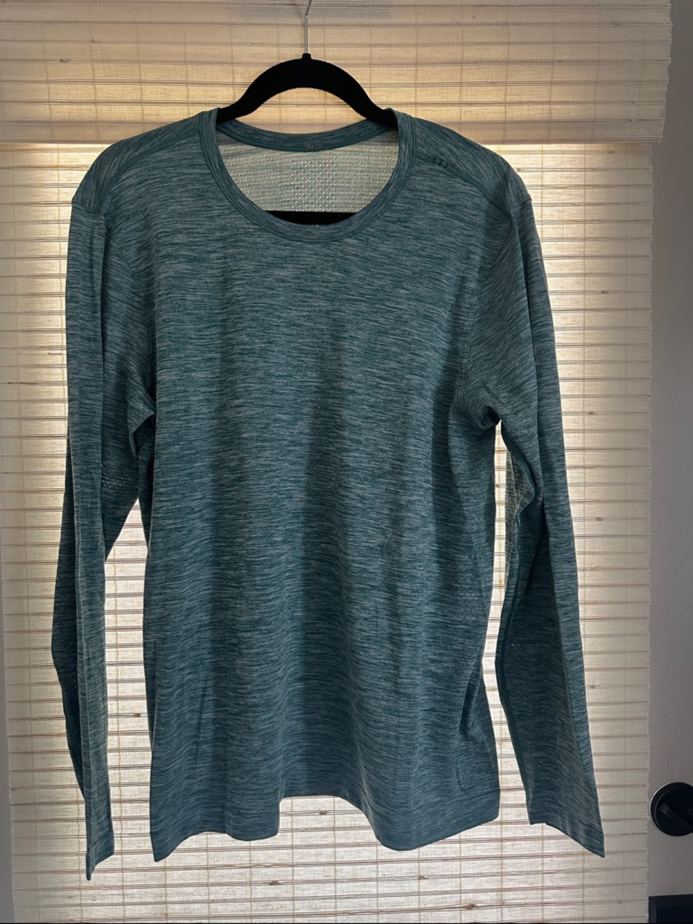 lululemon athletica Long Sleeve Heathered Teal Shirt